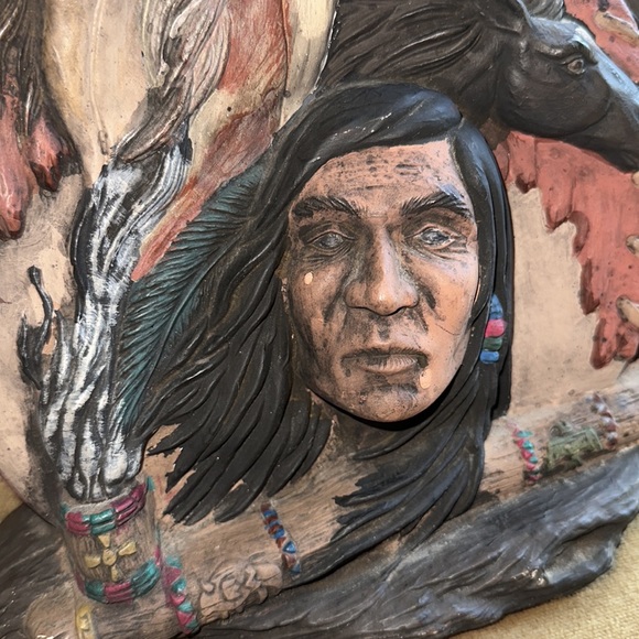 Porcelain Native American and Horse sculpture - Picture 10 of 12